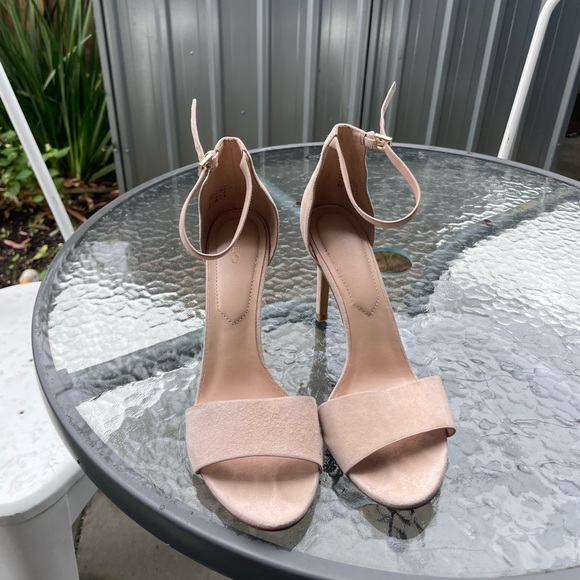 Aldo nude strappy heels - Picture 2 of 2